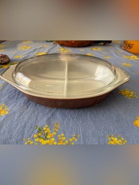 Pyrex Brown Glass Casserole Dish with Clear Lid vintage